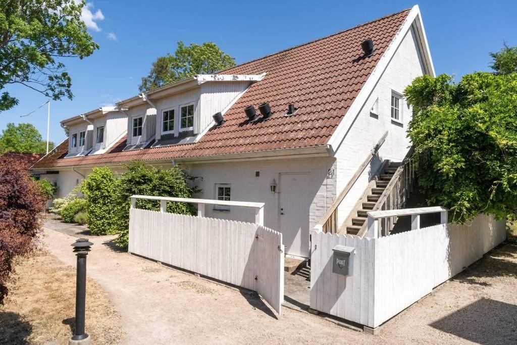 Falsterbo - Sea Breeze Apartment Малмьо Екстериор снимка